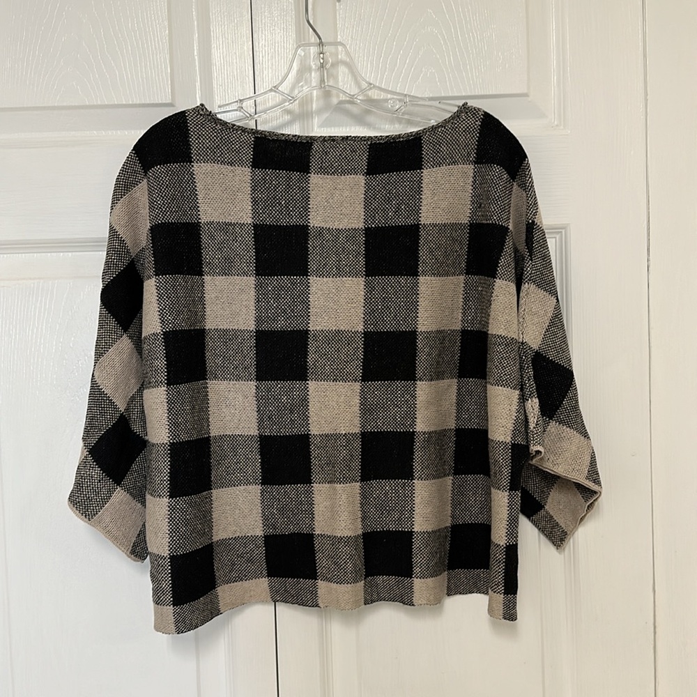 Excellent condition Eileen Fisher Sweater - Picture 3 of 5